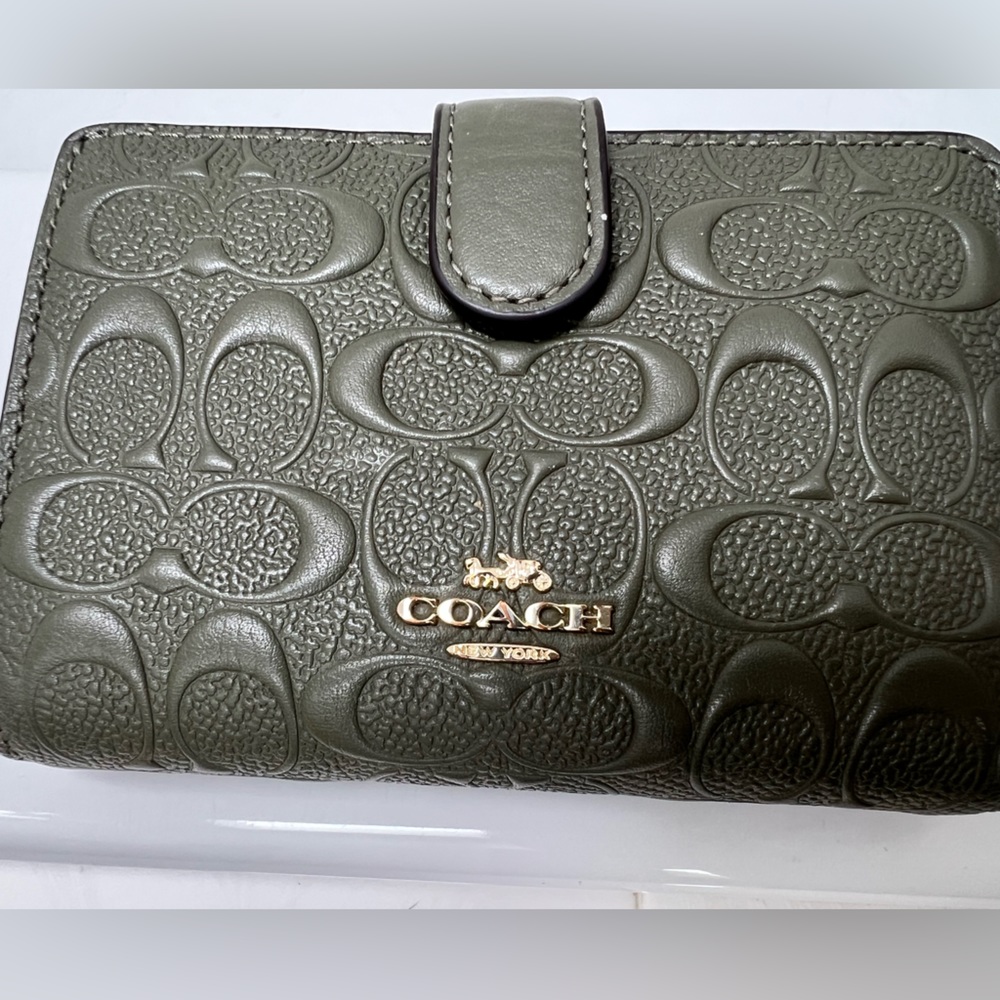 Coach signature leather wallet - medium